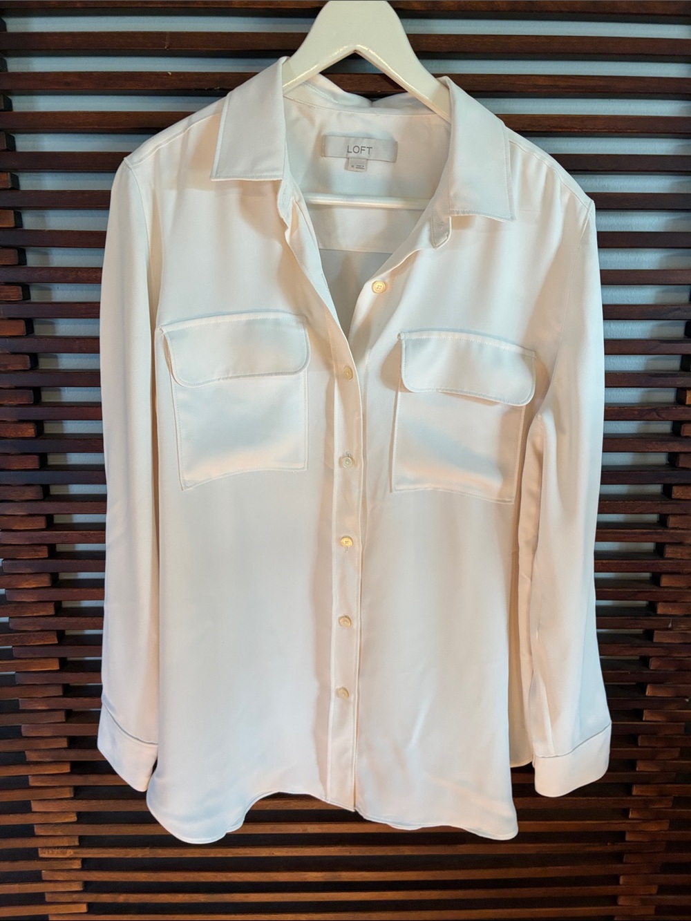 🎉NEW LISTING!🎉LOFT Cream Button-Front Blouse with Chest Pockets